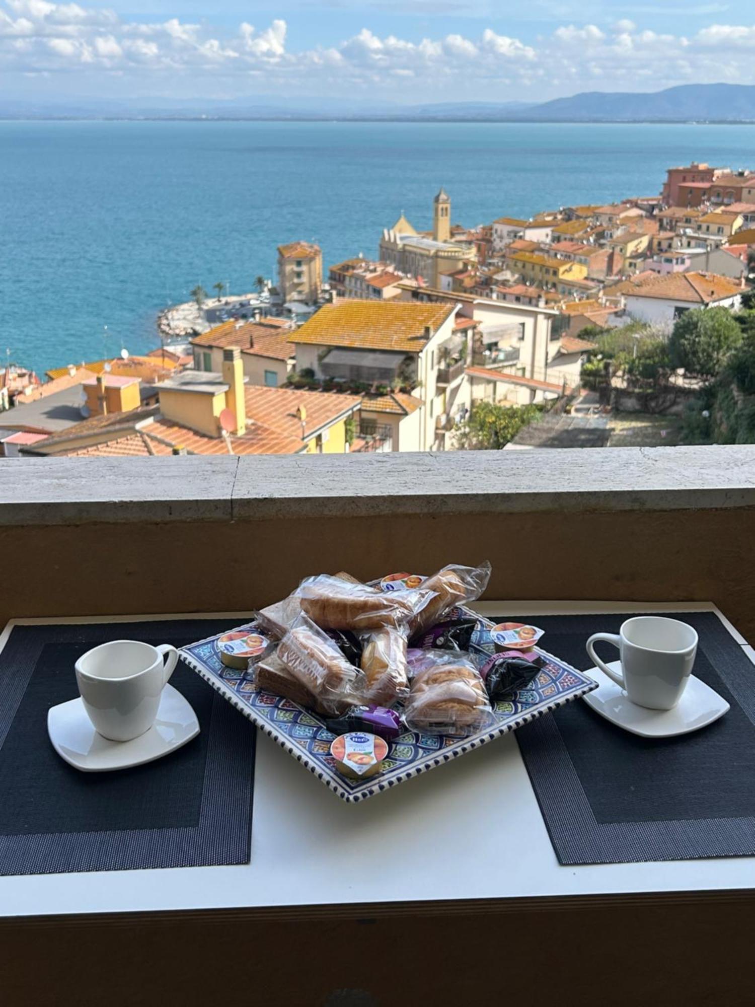 Bilocale Vista Mare Con Posto Auto Appartement Porto Santo Stefano  Buitenkant foto